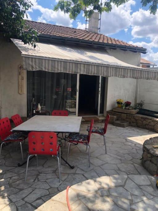 Loft La Perriere, Un Oasis En Pleine Ville Cholet Eksteriør billede
